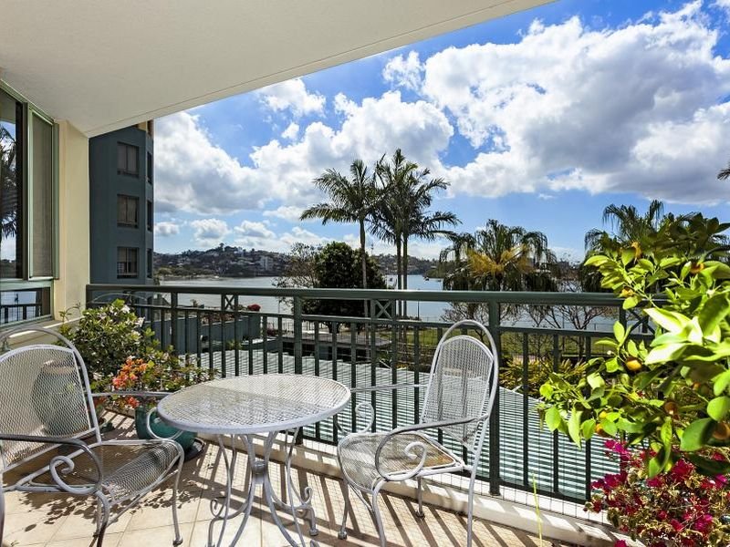 201/45a Newstead Terrace, Newstead, Qld 4006 Property Details