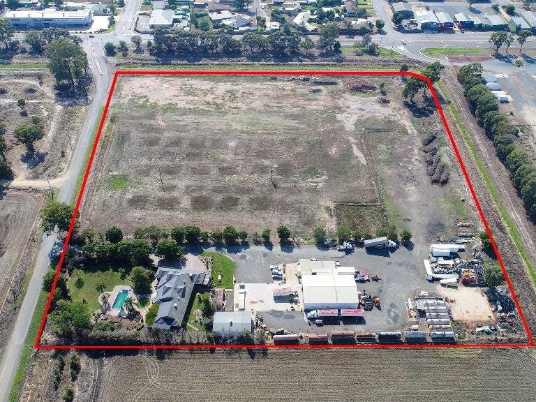 25 Saxton Street W, Numurkah, VIC 3636