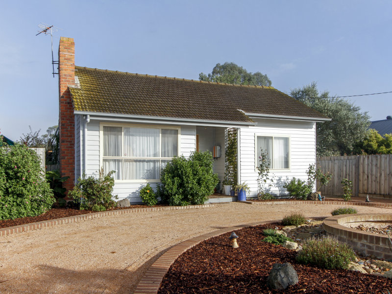 111 Thomson Street, Sale, VIC 3850 - realestate.com.au