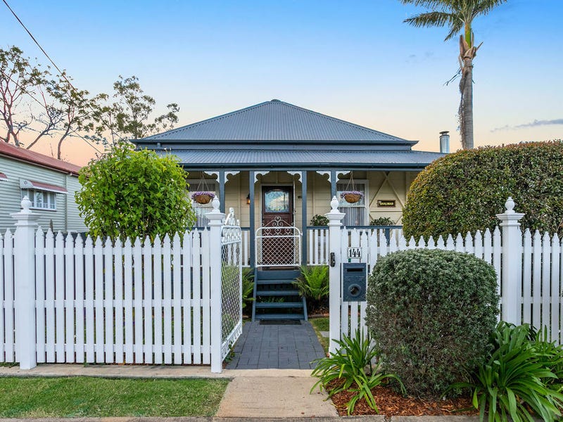 144 Blackstone Road, Silkstone, Qld 4304 Property Details