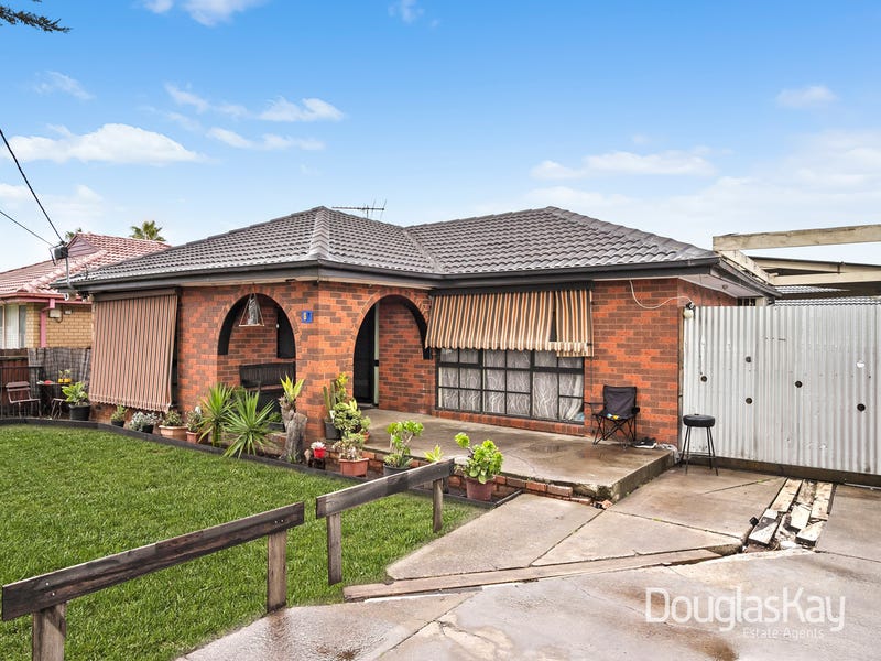 67 Sunshine Avenue St Albans VIC 3021 realestate .au