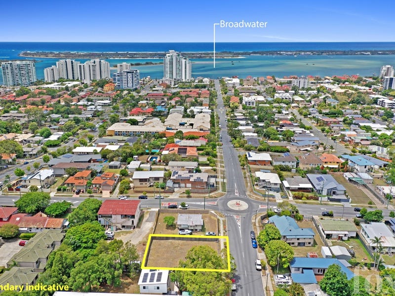 81 Whiting Street, Labrador, QLD 4215