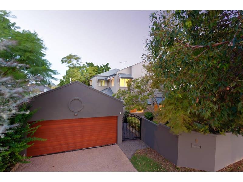 5 Roberts Road, Attadale, WA 6156