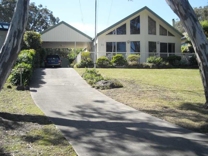 35 Western Boulevard, Raymond Island, VIC 3880