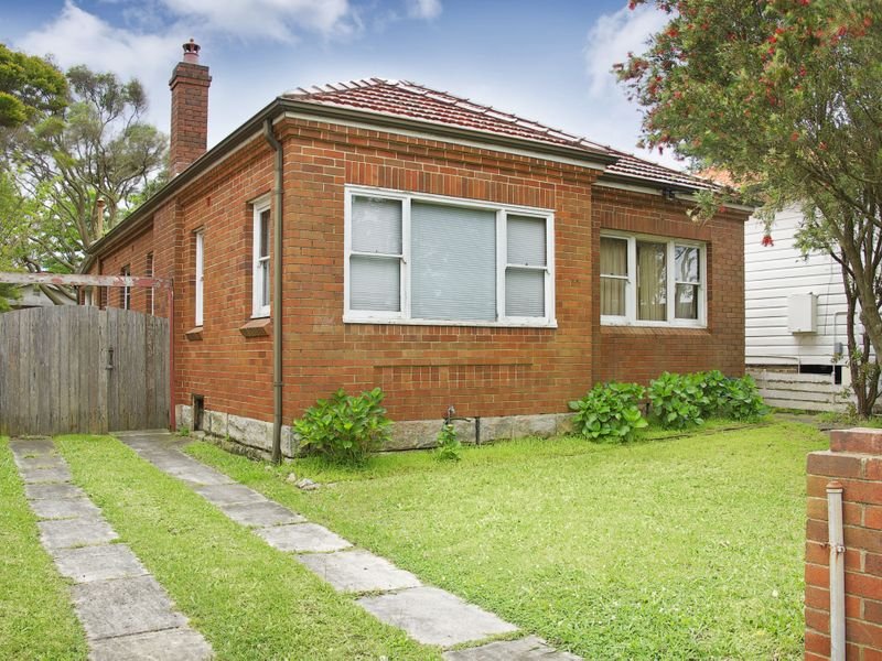 83 Lawrence Street, Freshwater, NSW 2096 Property Details