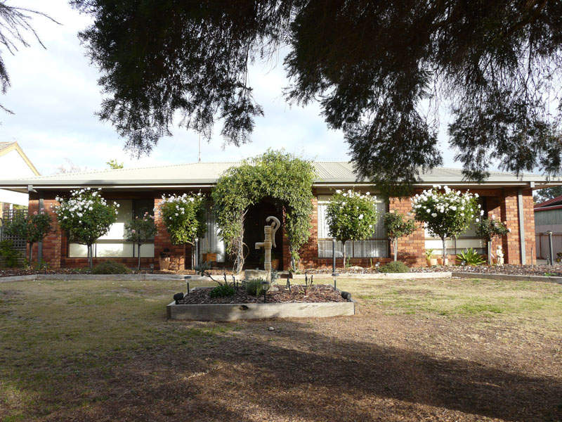 129 Deniliquin Street, Tocumwal, NSW 2714