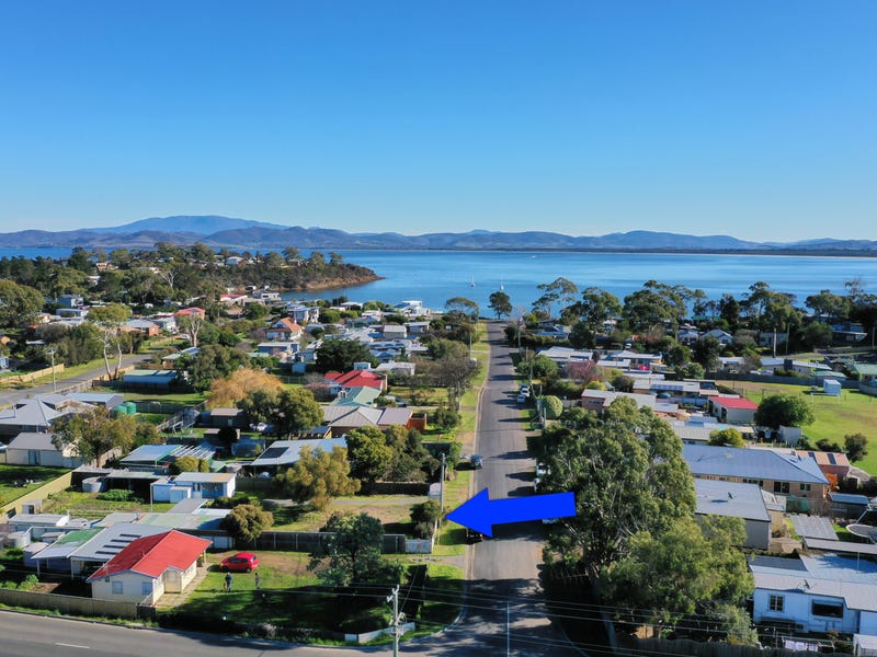 4 Seventh Avenue, Dodges Ferry, TAS 7173