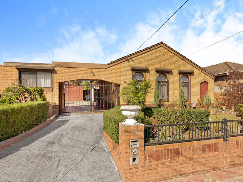 72 Neasham Drive Dandenong North Vic 3175