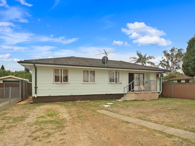 11 Permian Drive, Cartwright, NSW 2168 Property Details