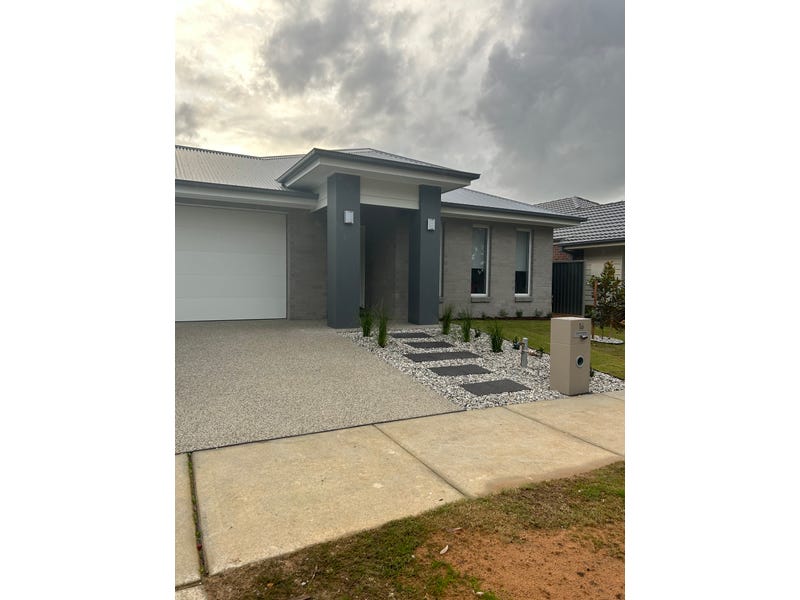 16 Silverwoods Boulevard, Yarrawonga, VIC 3730