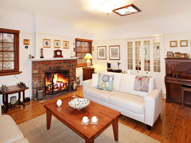 1 Hayes Street, Queanbeyan, NSW 2620 Property Details