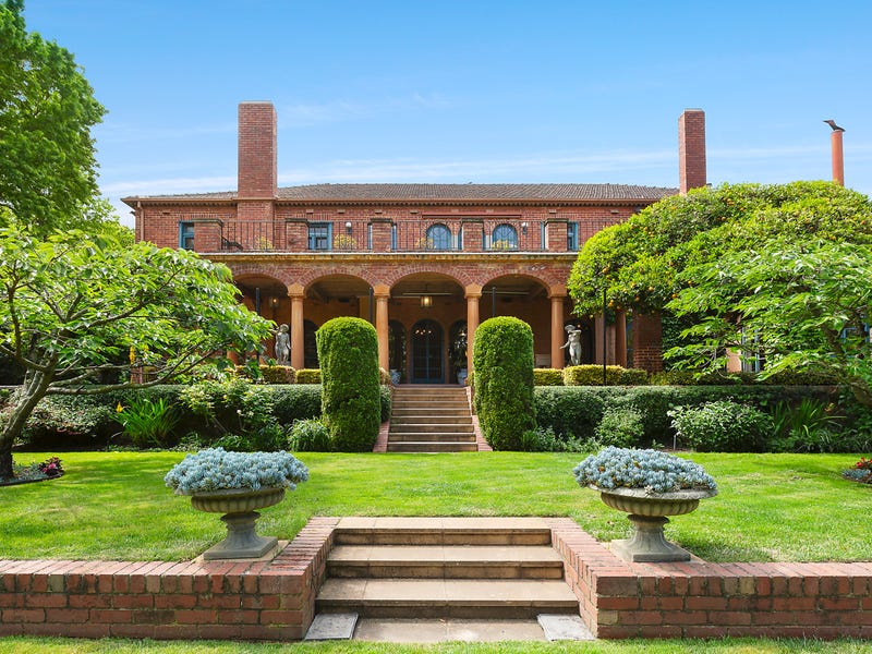 57 Clendon Road, Toorak, Vic 3142 House for Sale