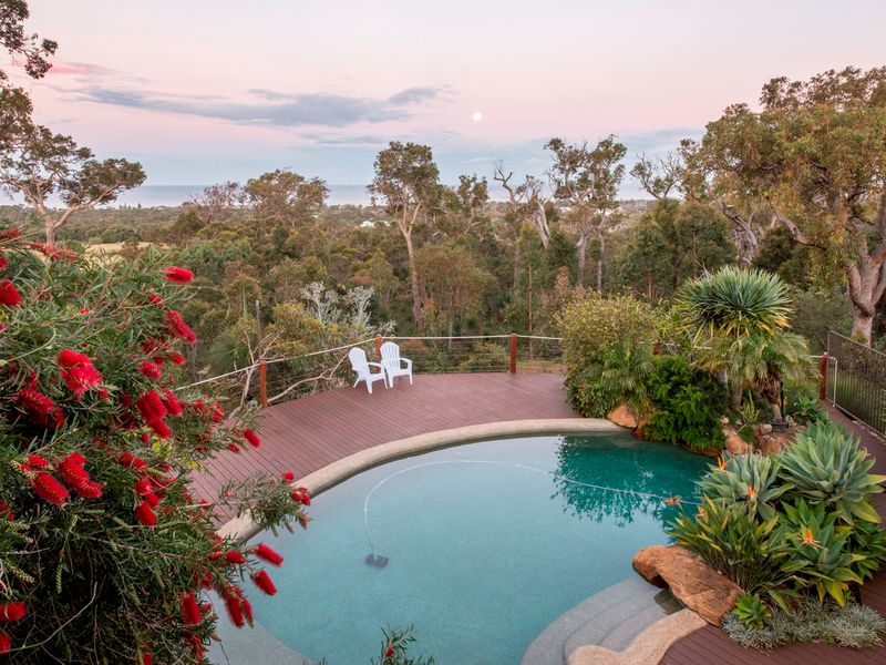 1664 Caves Road, Dunsborough, WA 6281 Property Details