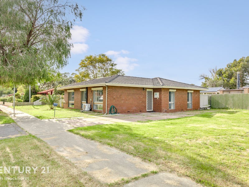 1 Menzies Place, Thornlie, WA 6108 Property Details