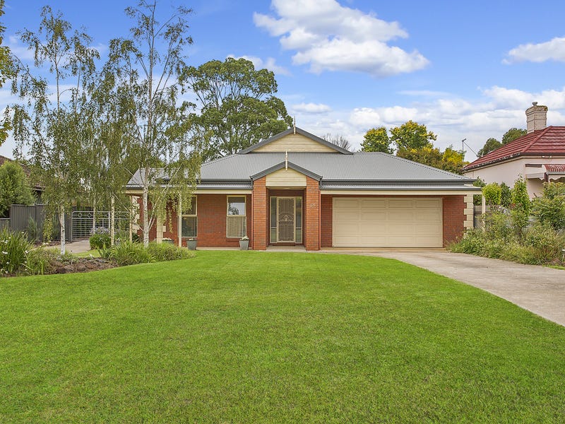 55 Boorook Street, Mortlake, Vic 3272 Property Details