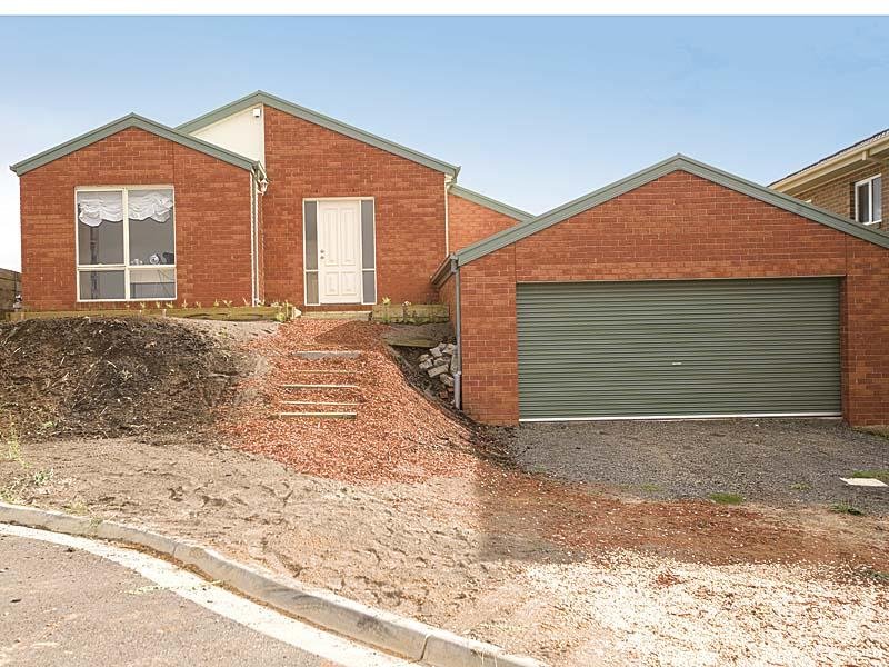 91 Primula Boulevard, Gowanbrae, Vic 3043 Property Details