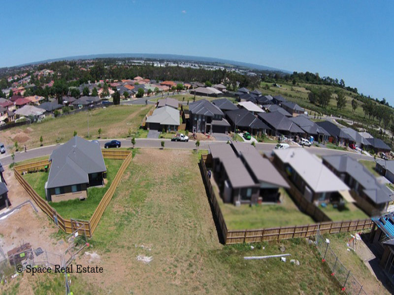 16 Furlong Drive, Currans Hill, NSW 2567