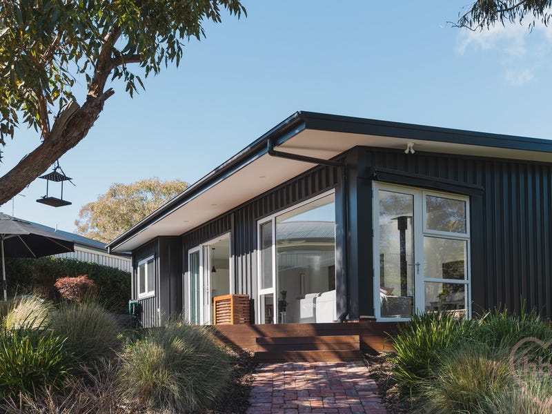 17 Willyama Place, Flynn, ACT 2615 - Property Details