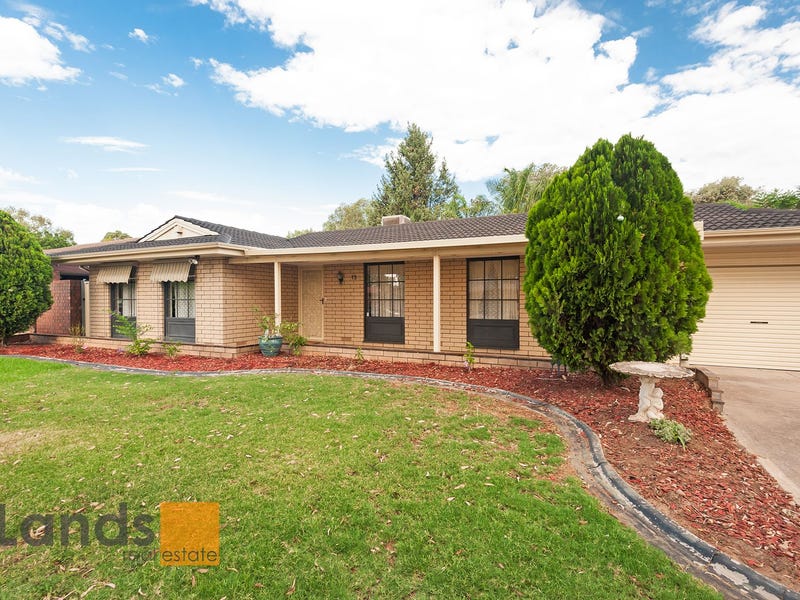 13 Duffield Drive, Pooraka, SA 5095