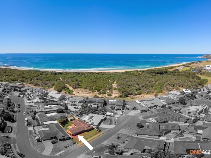 17 Ebbtide Avenue, Caves Beach, NSW 2281 House for Sale realestate