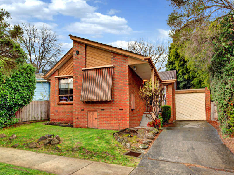 14 Davey Drive, Ringwood East, VIC 3135