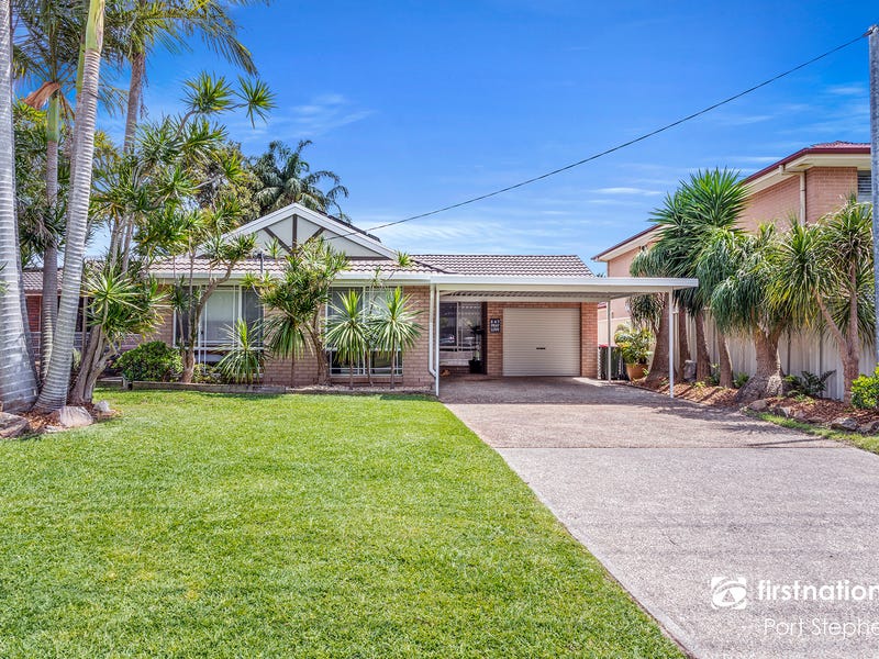 114 Sandy Point Road, Corlette, NSW 2315 Property Details