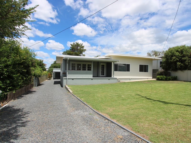 42 Lang Street, Inverell, NSW 2360 Property Details