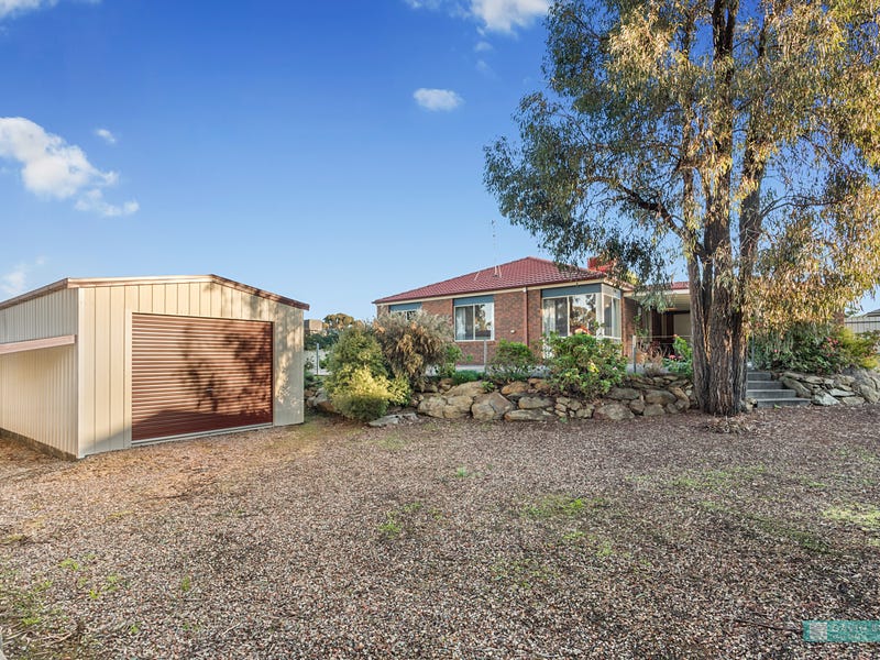 53 Daniel Drive, Golden Square, VIC 3555 - realestate.com.au