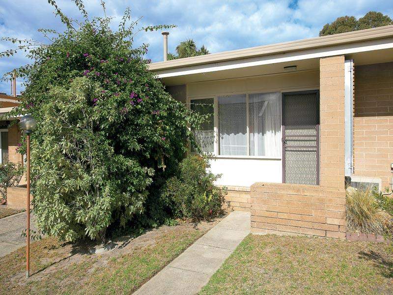 4/17 Mac Crescent, Parkdale, Vic 3195 Property Details