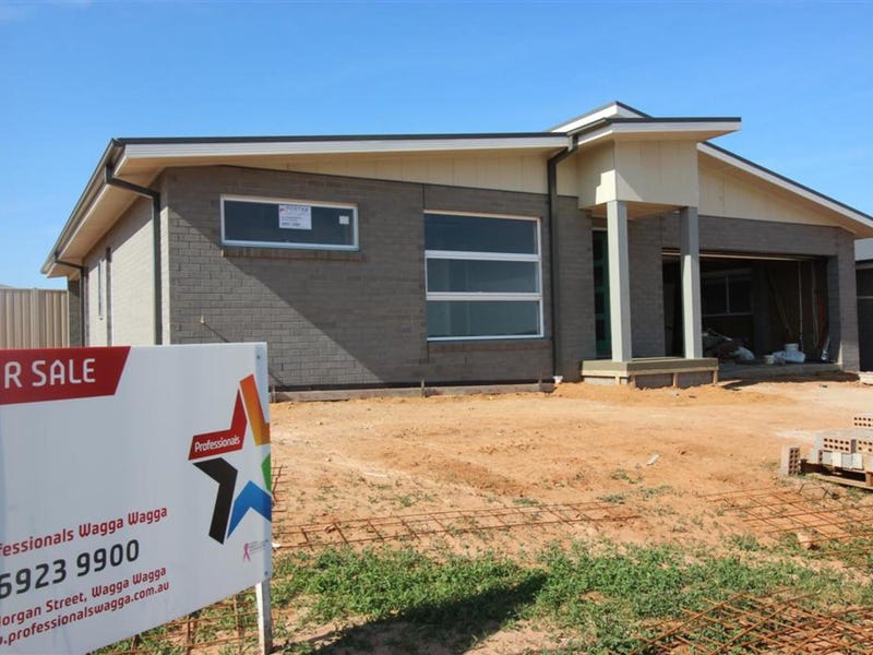 1 & 2/17 Winter Street, Estella, NSW 2650 Property Details