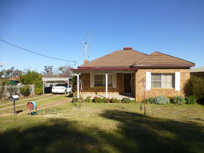 75 Victoria Street, Parkes, NSW 2870 House for Sale