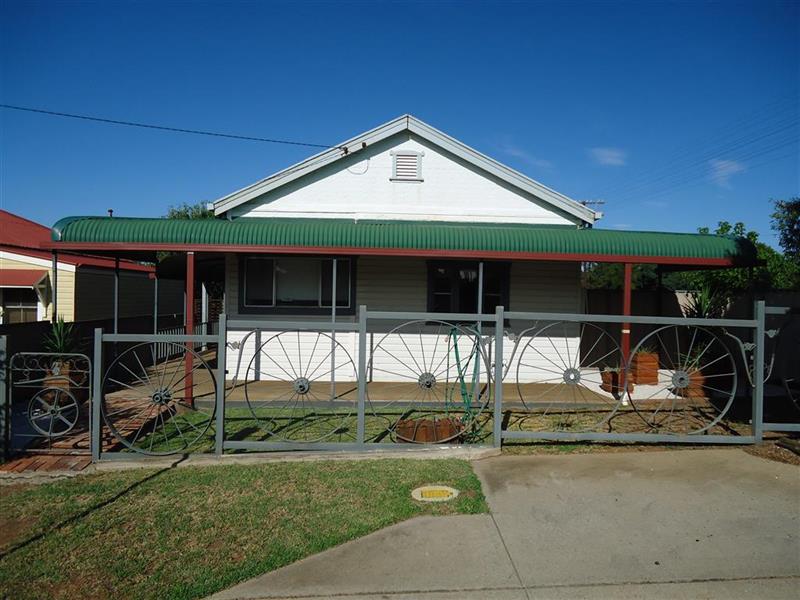 15 Roma Street, Wagga Wagga, NSW 2650