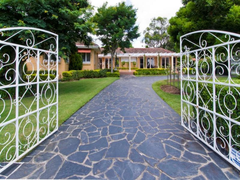 57 Petersen Avenue, Southport, Qld 4215 Property Details