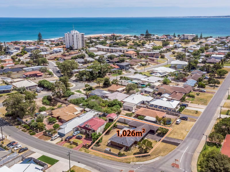 92 Leighton Road, Halls Head, WA 6210