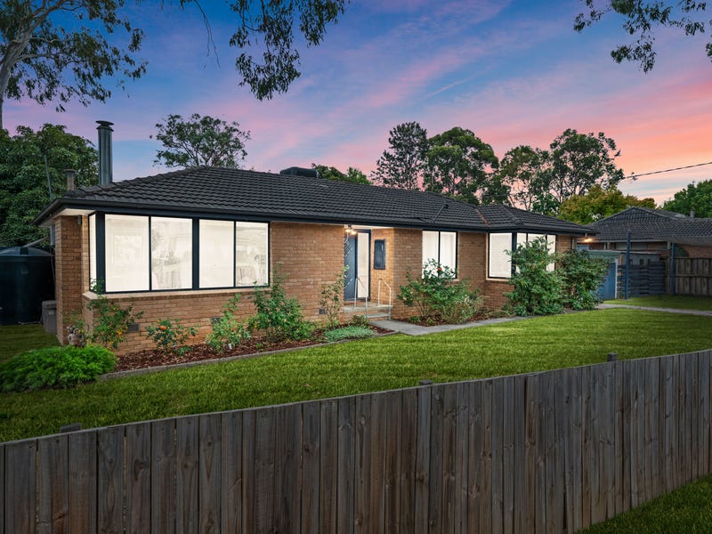 2 Bell Bird Drive, Bayswater North, VIC 3153 - realestate.com.au