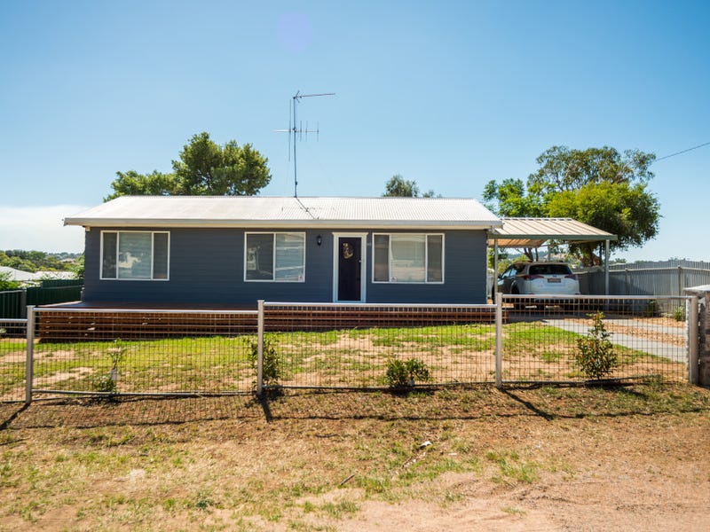 60 Medlyn Street Parkes Nsw 2870 Realestate Com Au