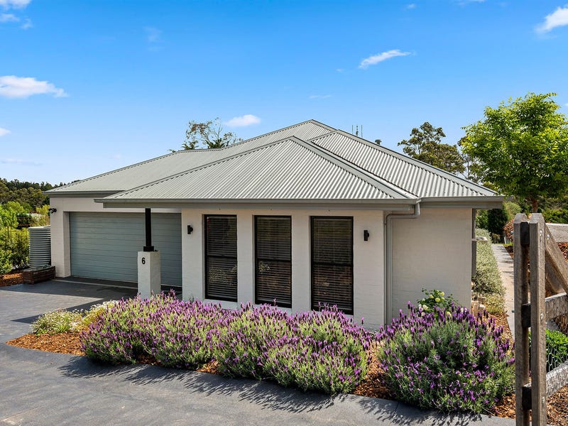 6 Rochester Drive, Bundanoon, NSW 2578 Property Details