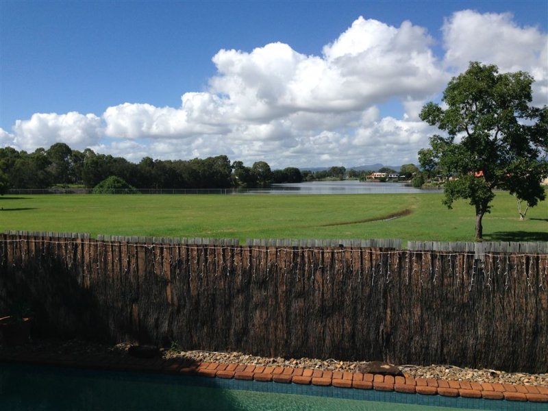 96 Bamboo Avenue, Benowa, Qld 4217 Property Details