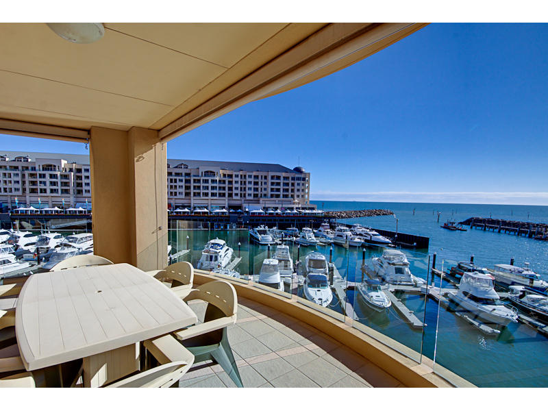 51/32 Colley Terrace, Glenelg, SA 5045 Property Details