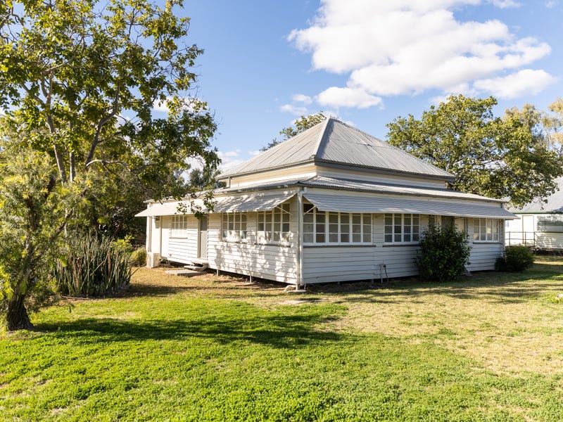 35 Garden Street, Blackall, Qld 4472 House for Rent