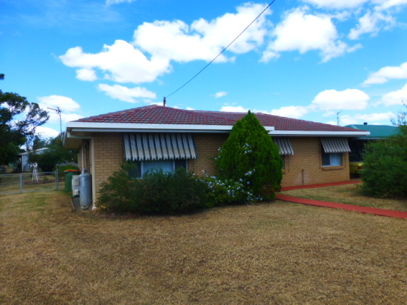 39 Aubigny Road, Oakey, Qld 4401 Property Details