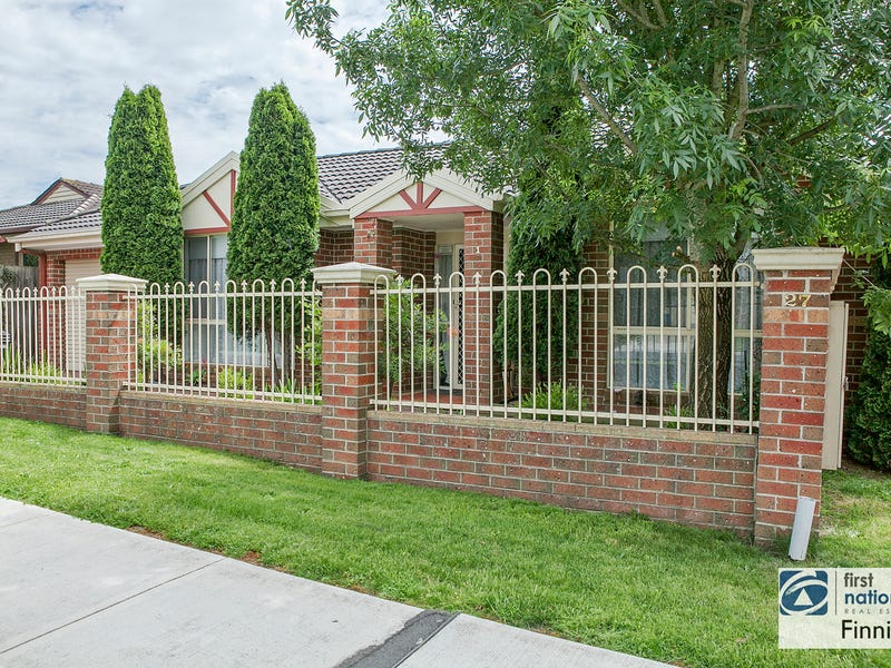 2729 Bakewell Street, Cranbourne, VIC 3977