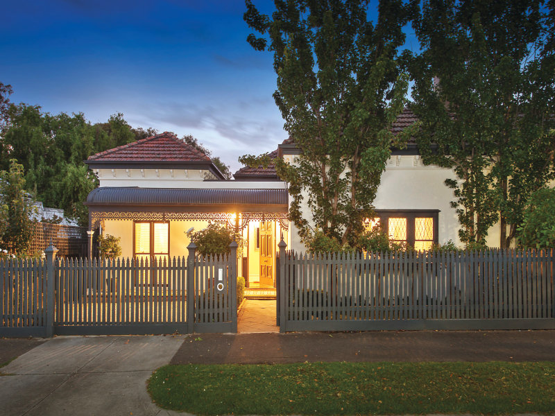 5 Lyndhurst Crescent, Hawthorn, Vic 3122 Property Details