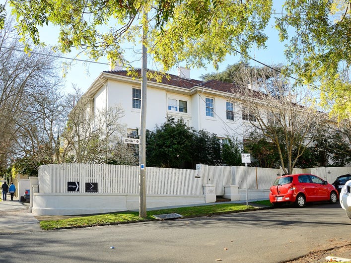 18 Iona Avenue, Toorak, VIC 3142