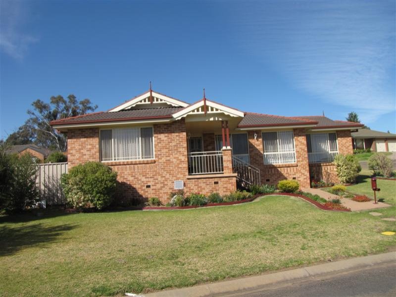 2 Tantangara Place, Tumut, NSW 2720