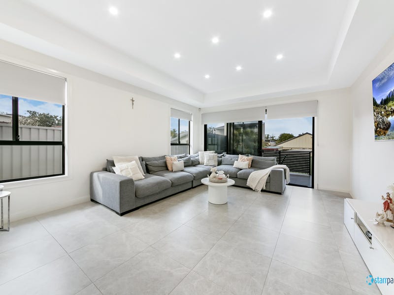 16 James Street, Guildford West, NSW 2161