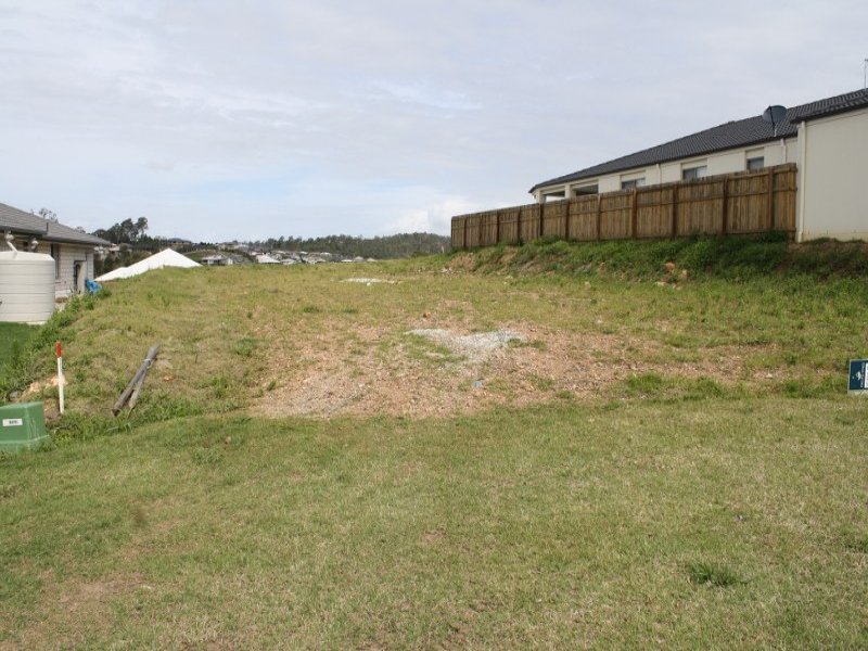 24 Fletcher Cres, Pacific Pines, QLD 4211