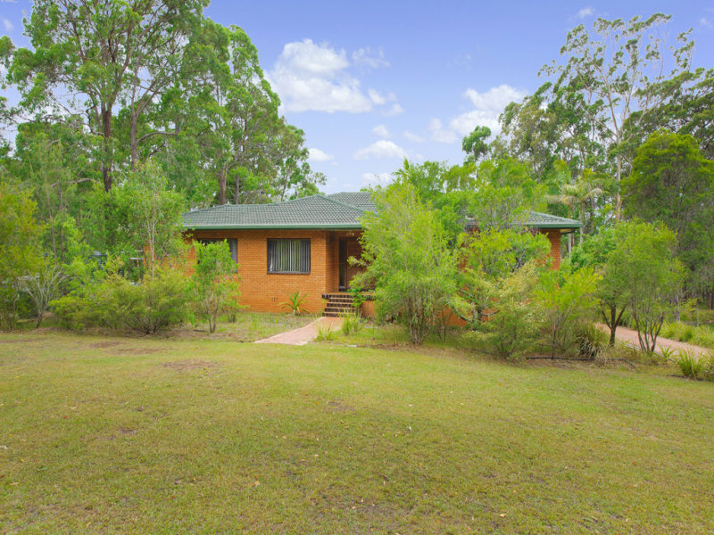219 Lake Innes Drive, Lake Innes, NSW 2446