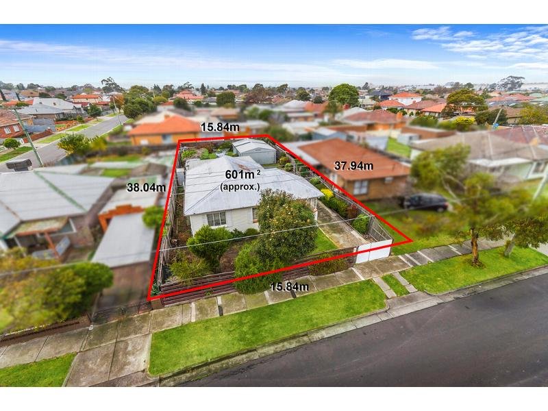 30 Camperdown Avenue, Sunshine North, VIC 3020