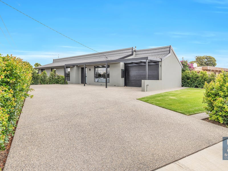 1 Crossen Street, Echuca, Vic 3564 House for Sale